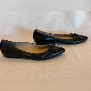 Ellen Tracy Black Women’s pointy toe flats